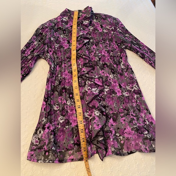 Stunning ruffle front pleated cloth Apt 9 petite small flair sleeve blouse - Picture 5 of 7